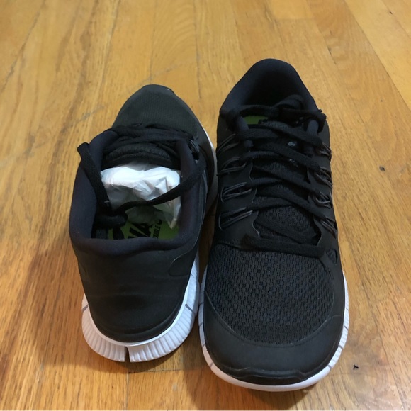 Brand new Nike Free sneakers - Picture 3 of 4